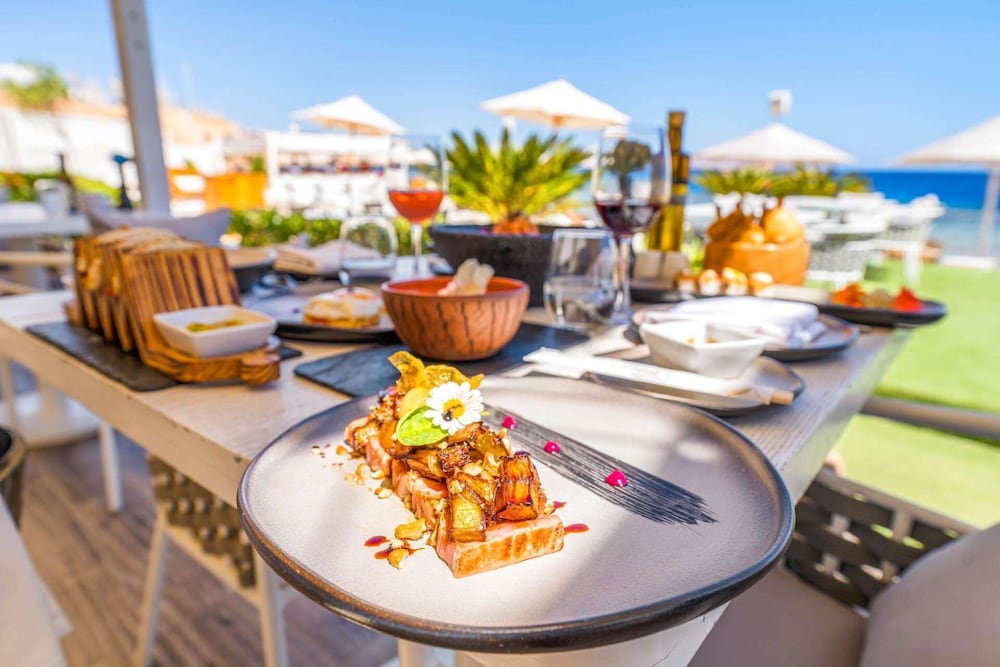 מזון ומשקאות