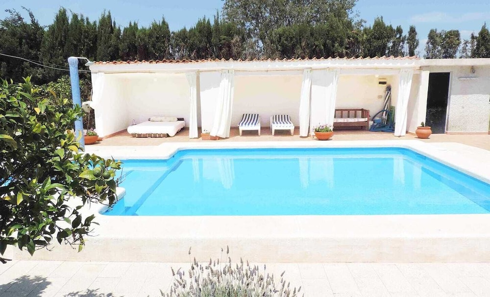 Charming Rural House And Pool 7 Min From The Beach 20858107 — San Juan De Alicante