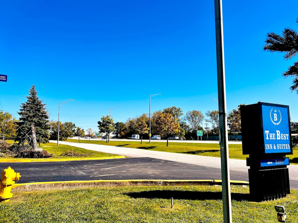 The Best Inn & Suites — hotel in Markham