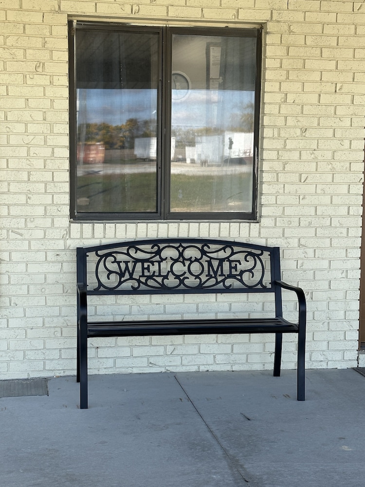 Paxton Inn Motel - photo 25