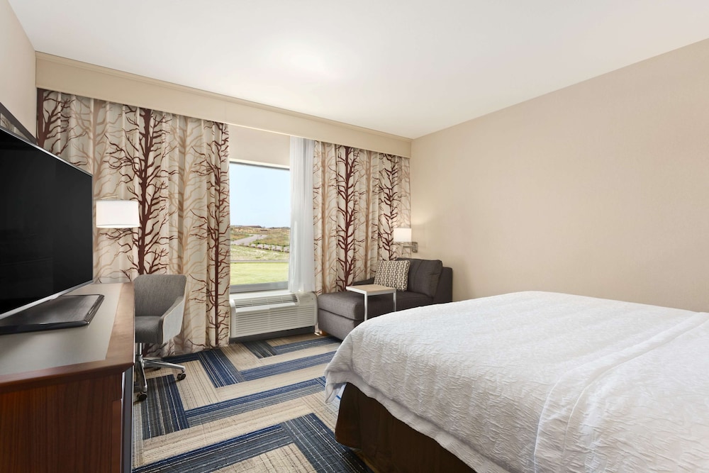 Hampton Inn Kennewick at Southridge - photo 13