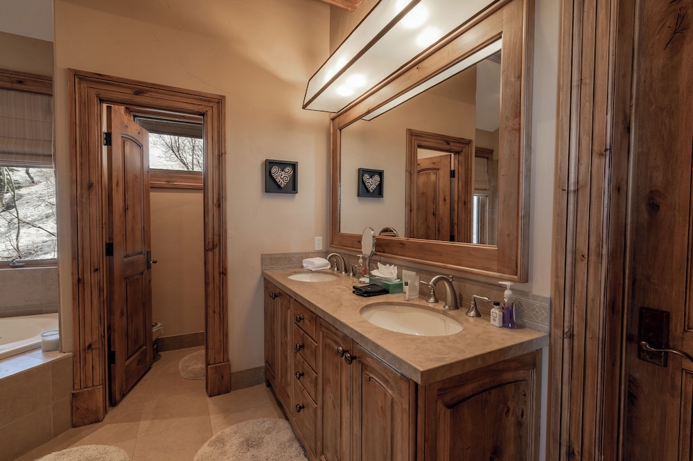 Abode in Deer Crest - photo 37