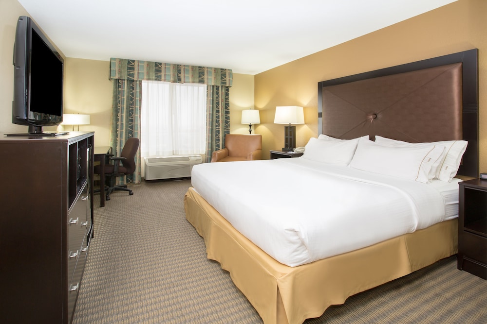 Holiday Inn Express & Suites Lexington an IHG Hotel - photo 4