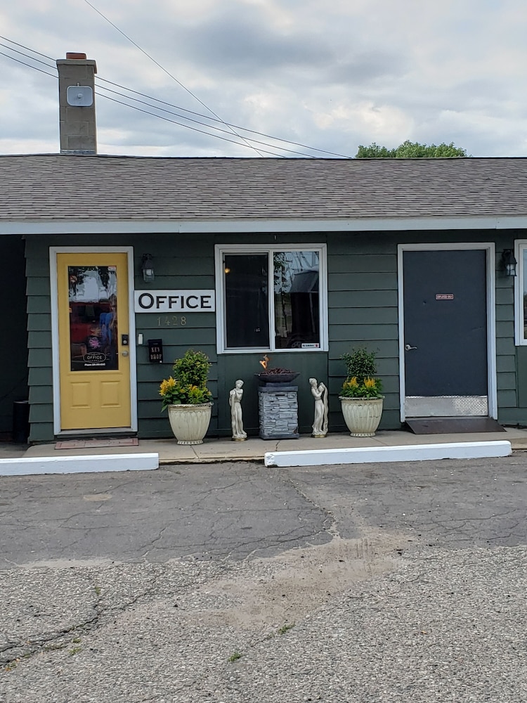 Viking Motel Montevideo - featured photo