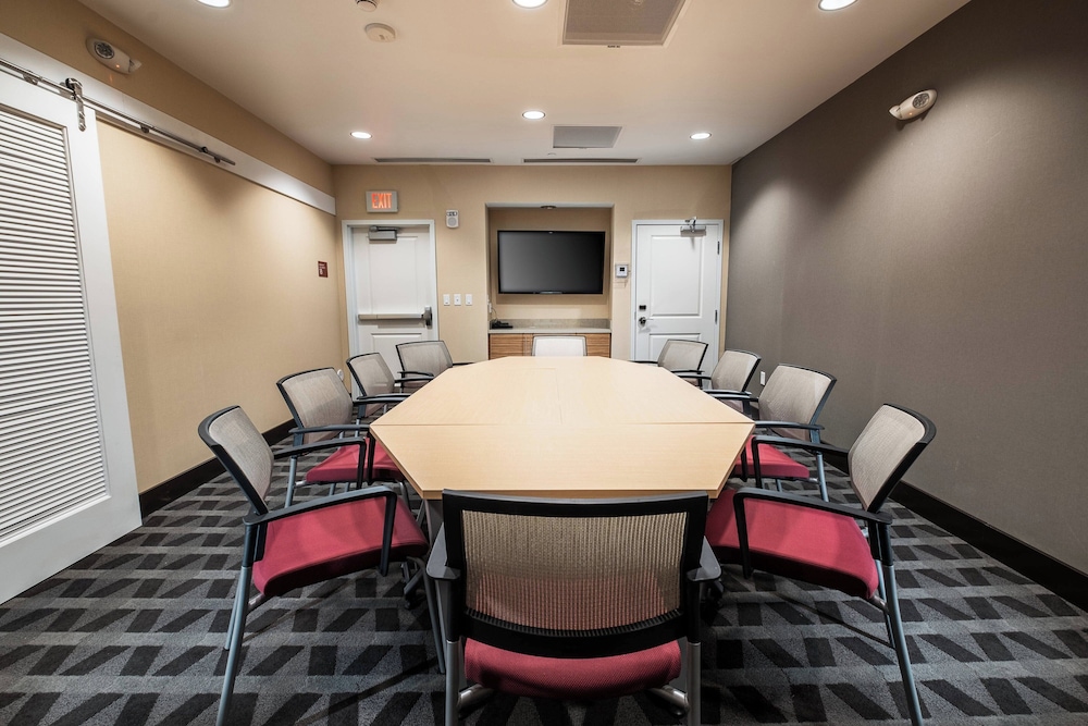 TownePlace Suites Toledo Oregon - photo 36