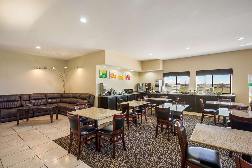 Quality Inn & Suites Caseyville St. Louis - photo 28