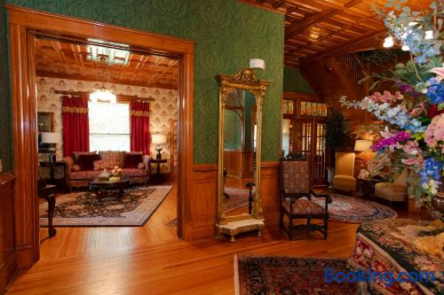 Captain Henderson House - photo 16