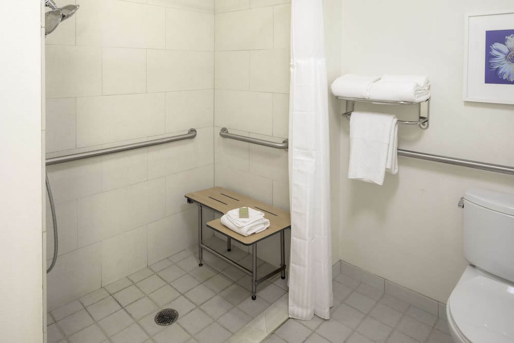 DoubleTree by Hilton Hotel & Suites Pittsburgh Downtown - photo 39
