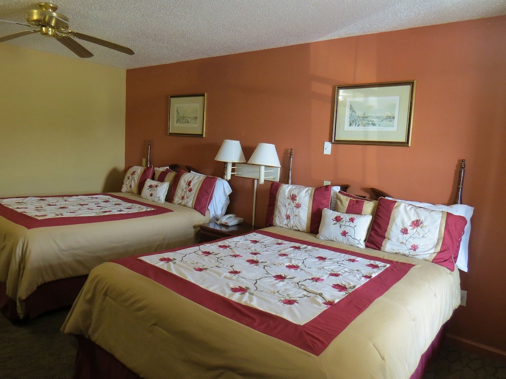 First Western Inn Caseyville - photo 10