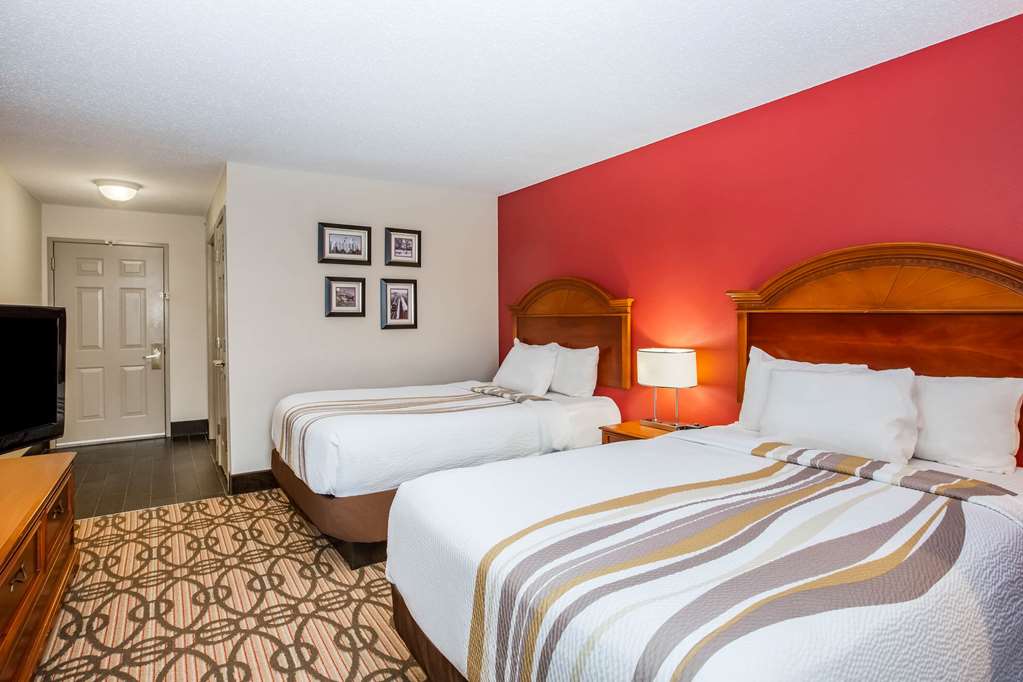 La Quinta Inn & Suites by Wyndham North Platte - photo 11