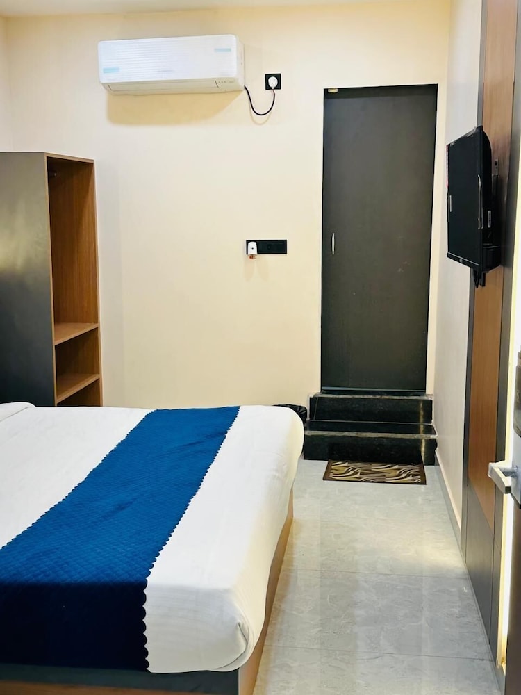Hotel grs palace — Varanasi — photo 2
