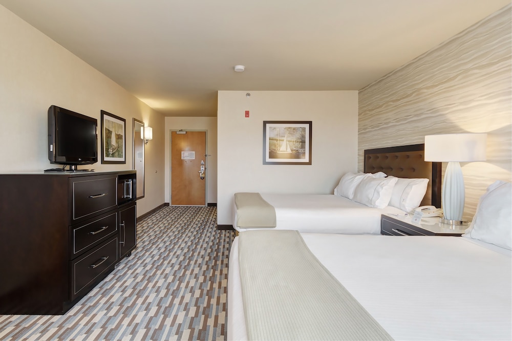 Holiday Inn Express Hotel & Suites Warwick Providence by IHG - photo 9
