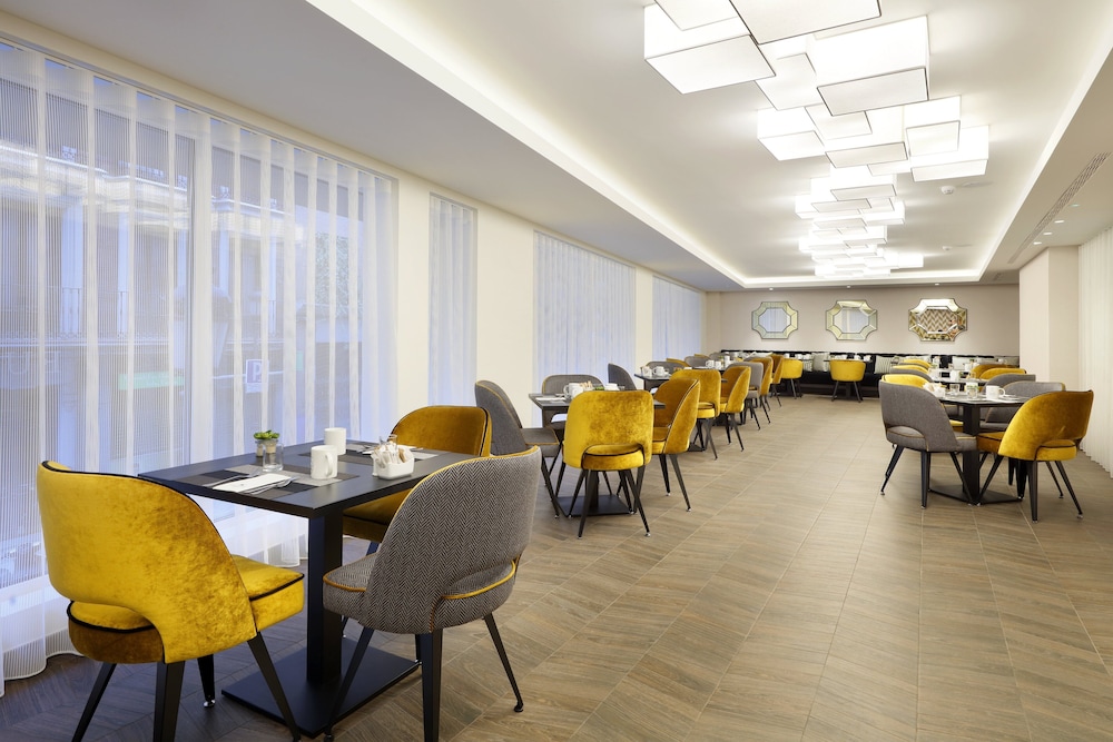 מזון ומשקאות