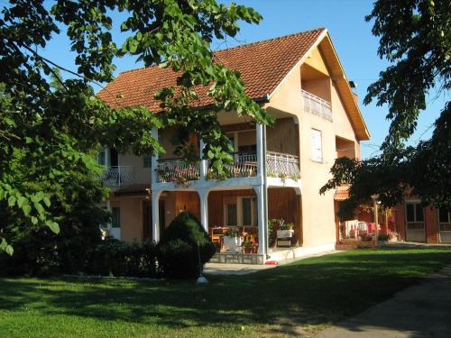 Apartments Domaćinstvo Nikolić — 4-Star Luxury Hotel in Valjevo, Serbia