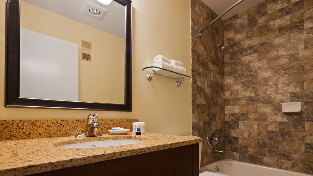 Best Western Plus Windjammer Inn & Conference Center - photo 47
