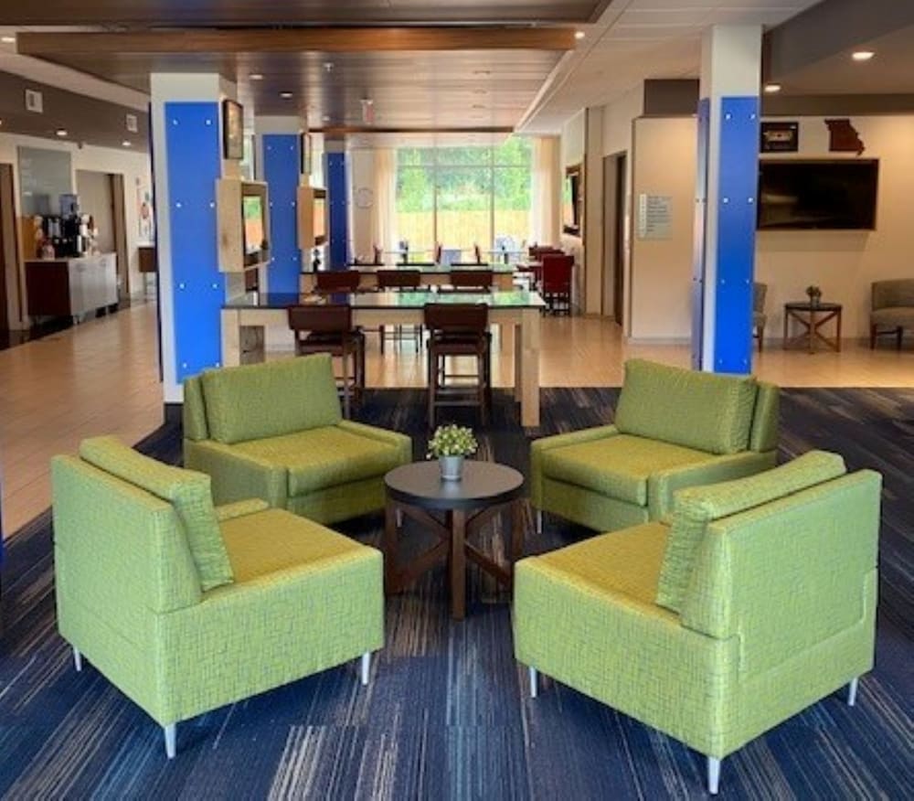 Holiday Inn Express & Suites Warrensburg North by IHG - photo 49
