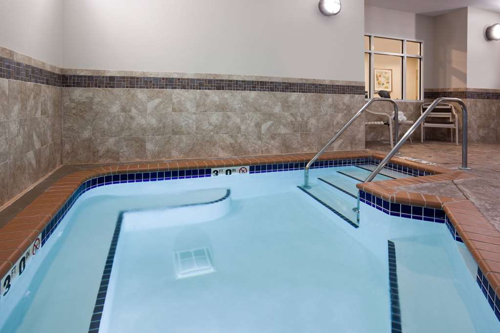 AmericInn by Wyndham Sibley - photo 7