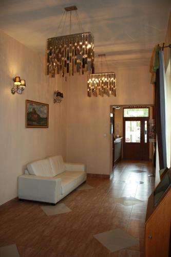 Noclegi Nad Osławą — hotel in Zagorz
