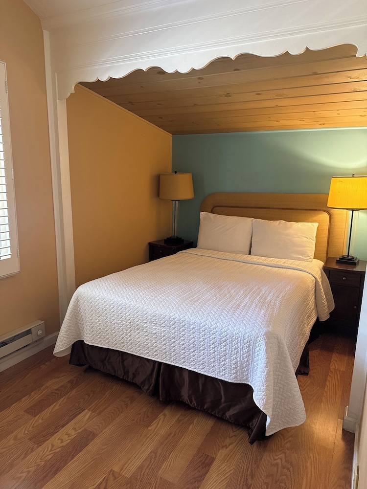 Carmel Resort Inn - photo 62