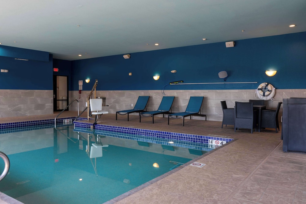 Hampton Inn Elkhorn Lake Geneva Area - photo 44