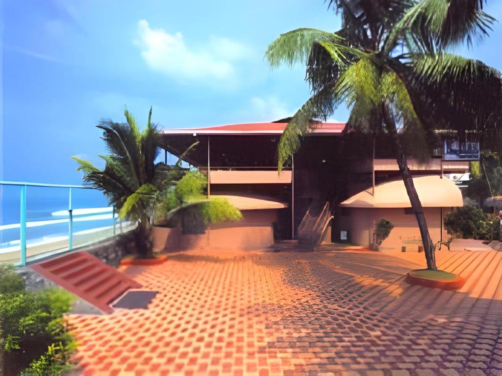 Baywatch Beach Homes