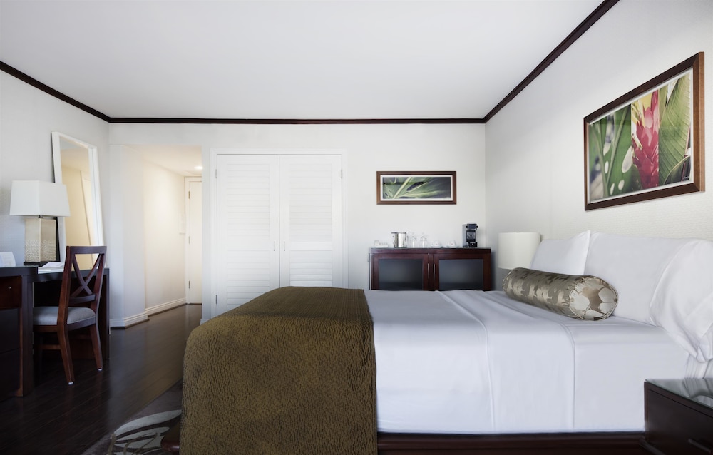 Lotus Honolulu at Diamond Head - photo 5