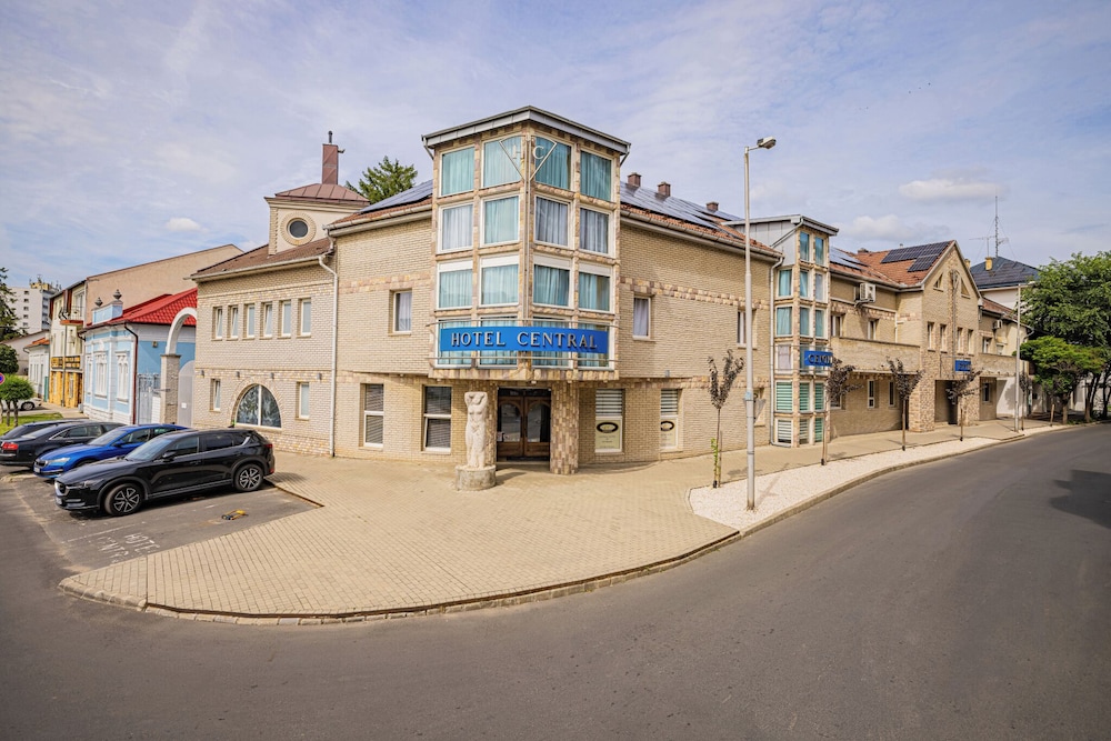 Centrál Hotel — hotel in Nyiregyhaza