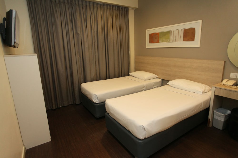 Century Hotel Pte Ltd — eco-hotel in Singapore