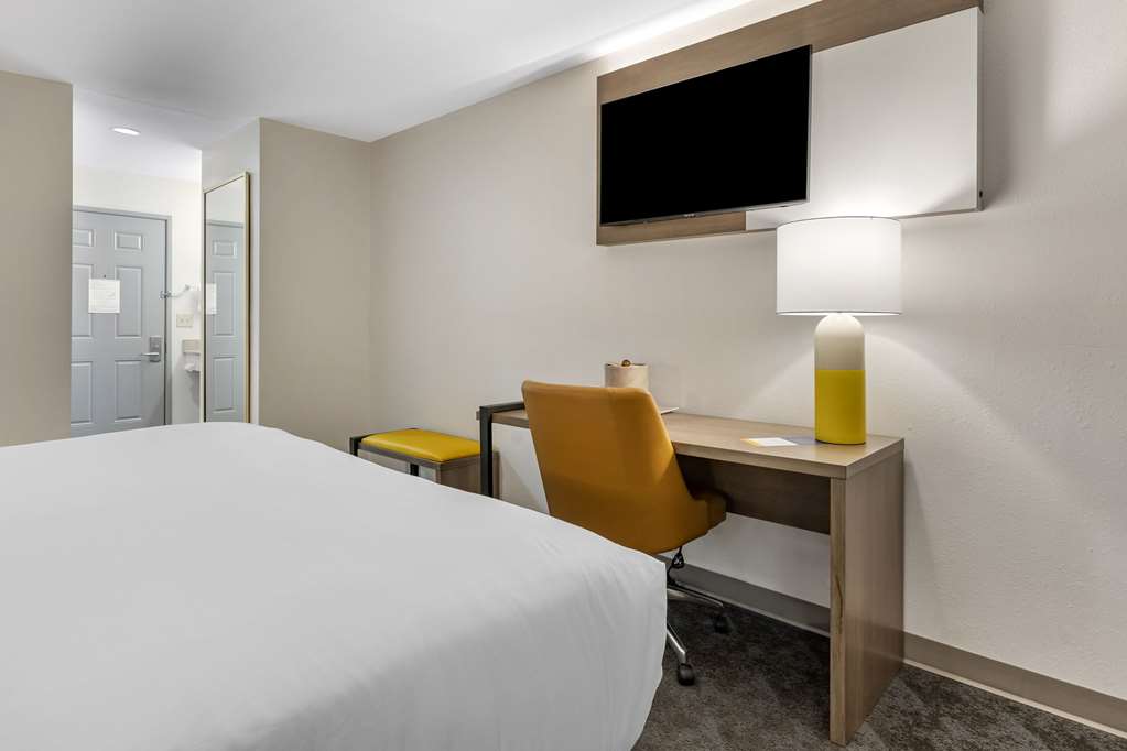Comfort Inn & Suites Shelbyville - photo 14