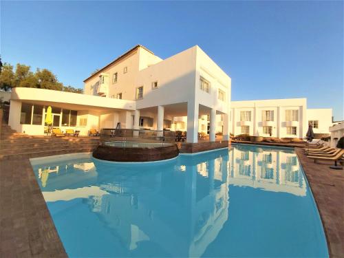 CITY WALLS rooftop terrace duplex @ citycenter & beach — 4-Star Luxury Hotel in Lagos, Portugal