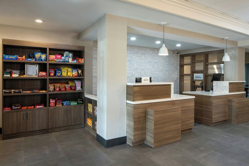 Fairfield Inn & Suites by Marriott Lafayette South - photo 2