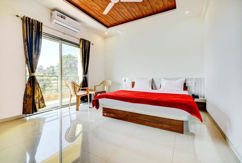 Aditya Hill View Inn in Satara, India