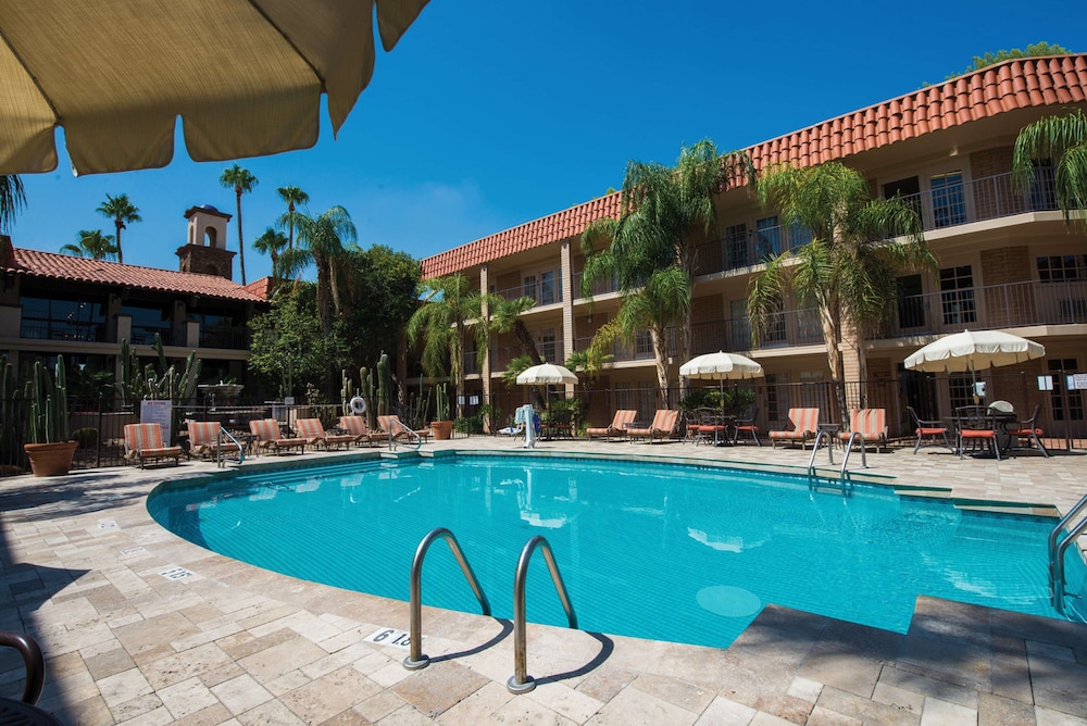 DoubleTree Suites by Hilton Tucson Williams Center - photo 36