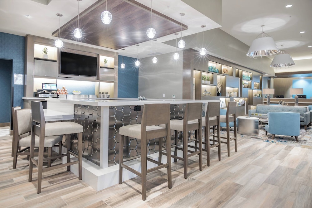 Fairfield Inn & Suites by Marriott San Jose North Silicon Valley - photo 37