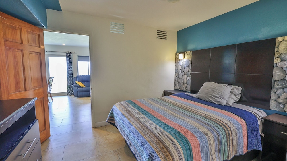 Driftwood Beach Motel - photo 107