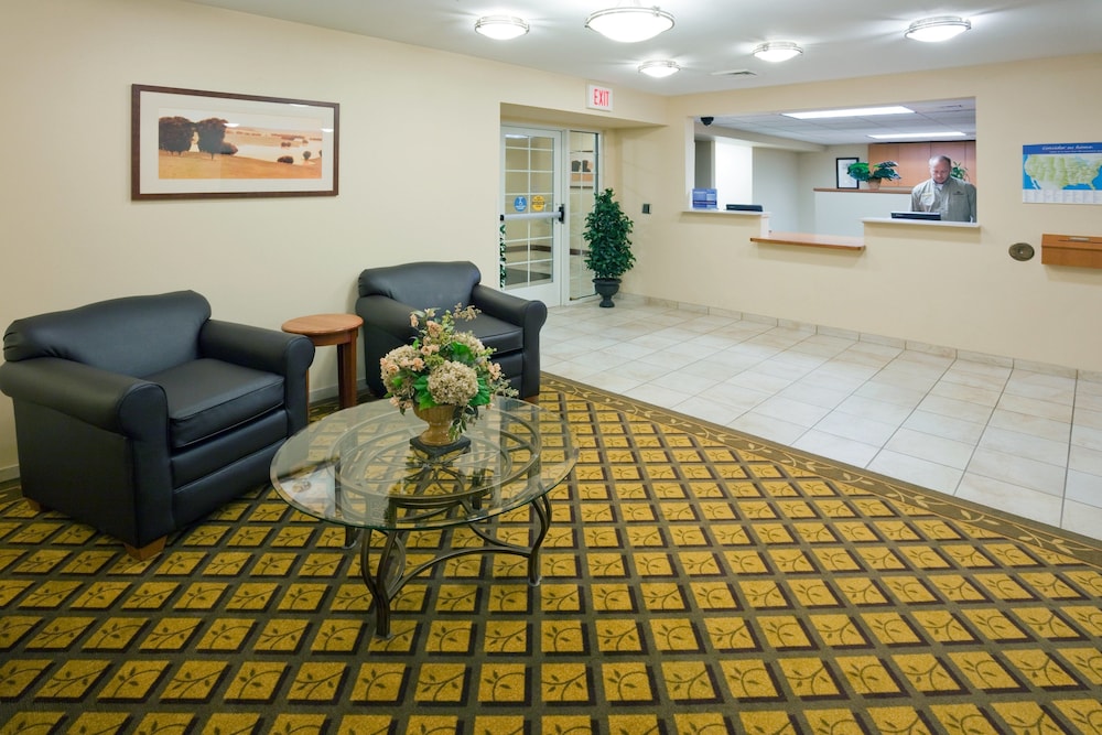Candlewood Suites Milwaukee Brown Deer by IHG - photo 26