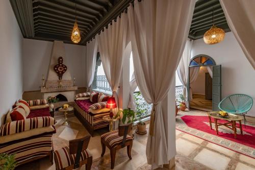 Riad dar El Arsa Rooftop & jacuzzi — 4-Star Luxury Hotel in Marrakesh, Morocco