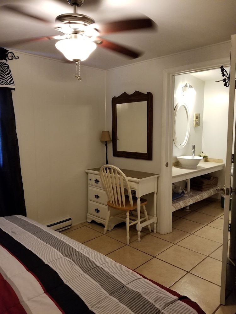 The Cottage Resort - photo 11