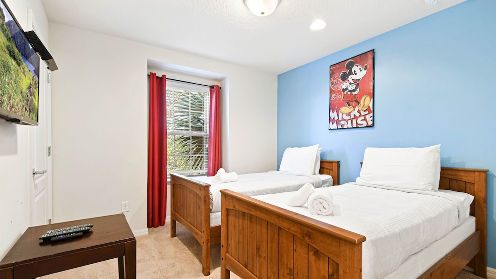 Free Waterpark Access 5br Resort Townhome w Pool - photo 10