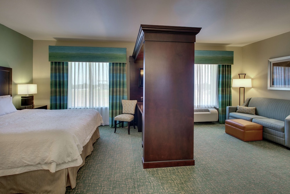 Hampton Inn Vernon - photo 13