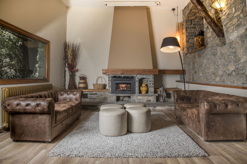 Hotel Roca - carbon neutral hotel in Alp