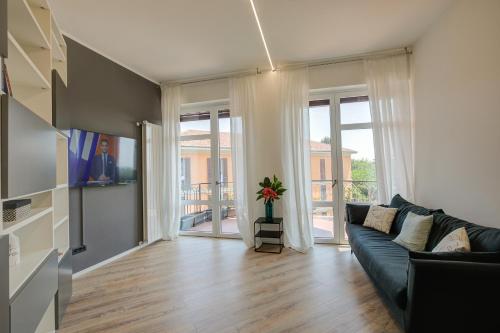 Modern Apartment in Arona — 4-Star Luxury Hotel in Arona, Italy