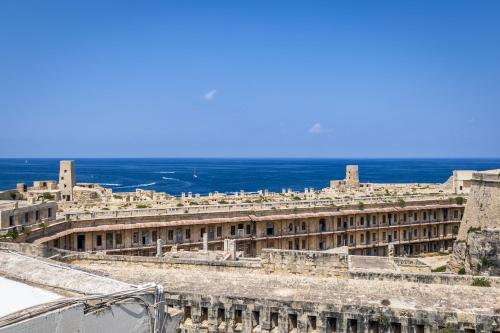 Valletta Bastions Seafront House — 4-Star Luxury Hotel in Valletta, Malta