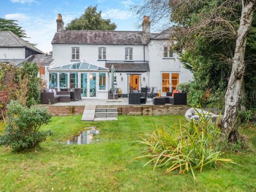 Victoria Cottage — 4-Star Luxury Hotel in Christchurch, United Kingdom