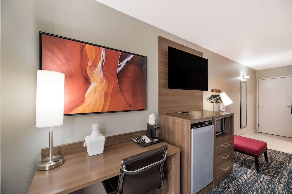 Best Western Bellemont Shadow Mountain Inn - photo 23