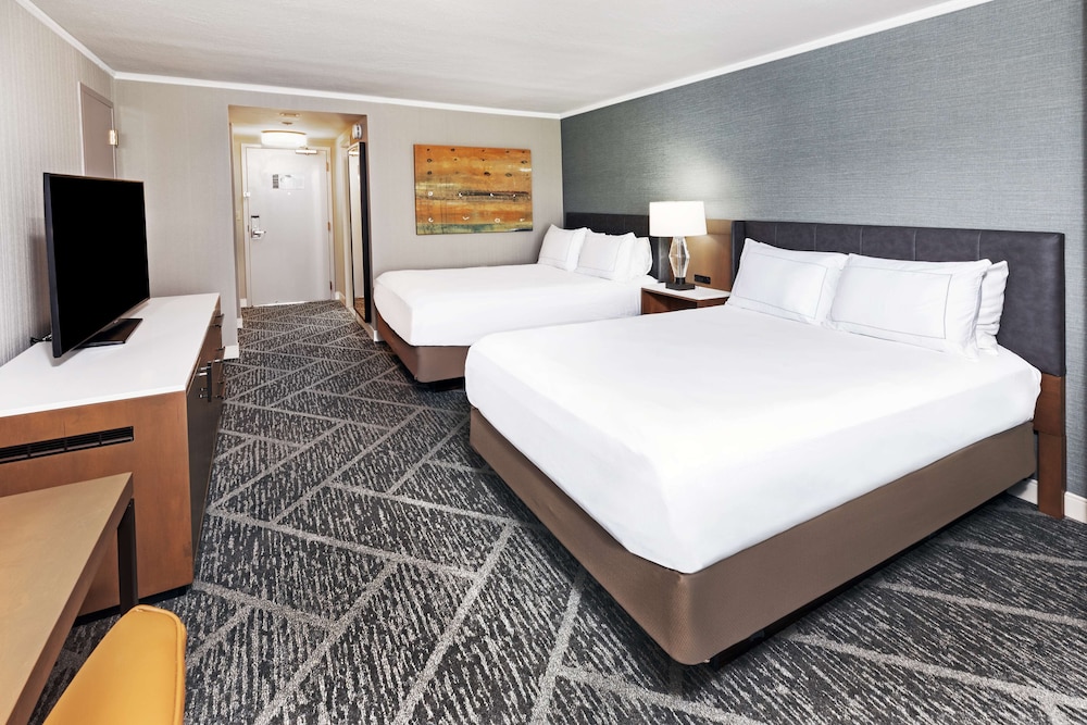 DoubleTree by Hilton Tulsa Warren Place - photo 28