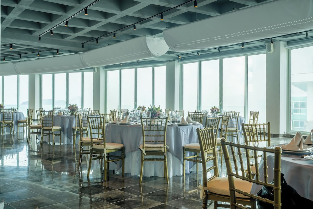 Indoor wedding