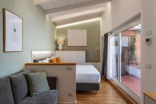 Rasella 21 FromHometoRome — 4-Star Luxury Hotel in Rome, Italy