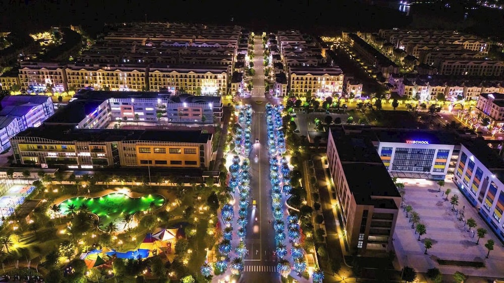 Vinhomes Grand Park Luxury Apartments — 4-Star Luxury Hotel in Ho Chi Minh City, Vietnam