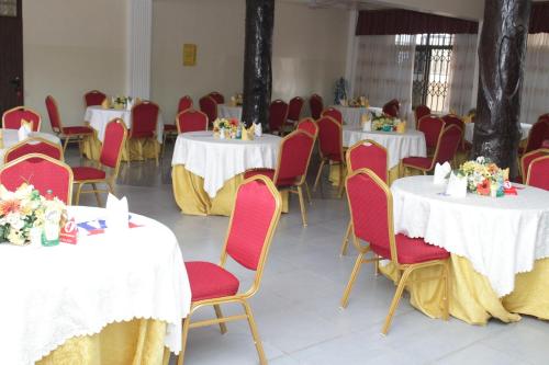 Mawuli Hotel — hotel in Obuase